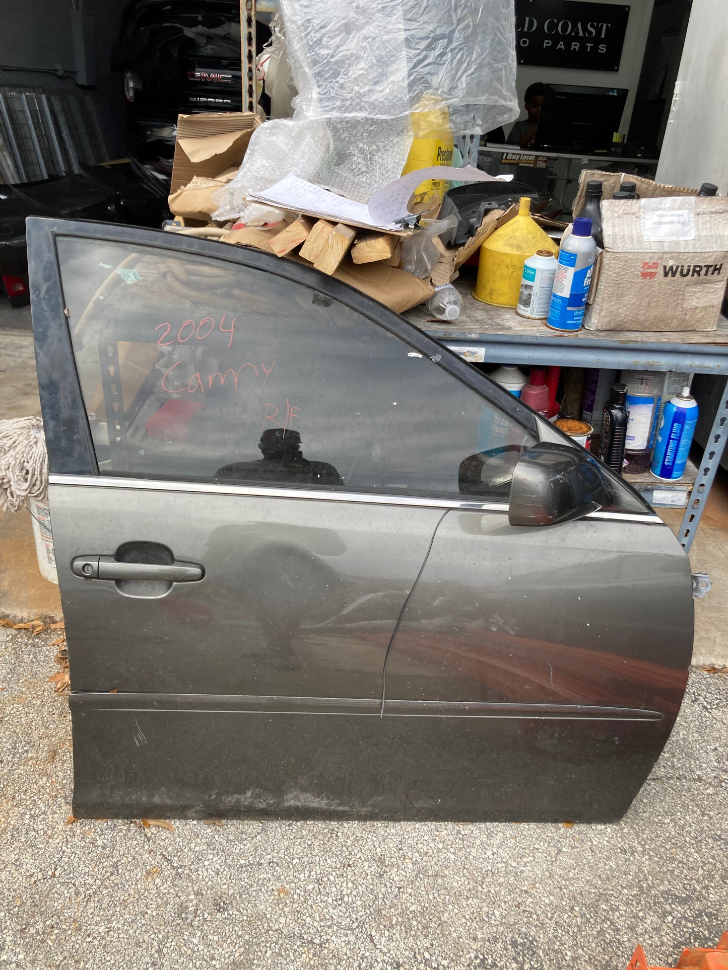 2002-2006 Toyota Camry Front Door RH (Passenger Side) GRAY OEM COMPLETE ASSEMBLY GC06TOCAMFDRHGRY