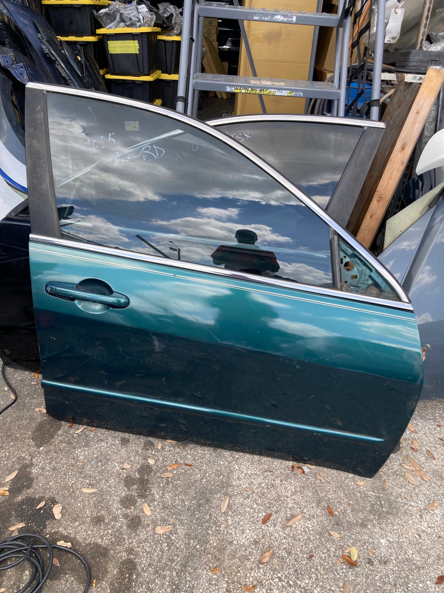 2003-2007 Honda Accord Front Door RH (Passenger Side) TEAL GREEN OEM COMPLETE ASSEMBLY GC07HOACCFDRHGRN