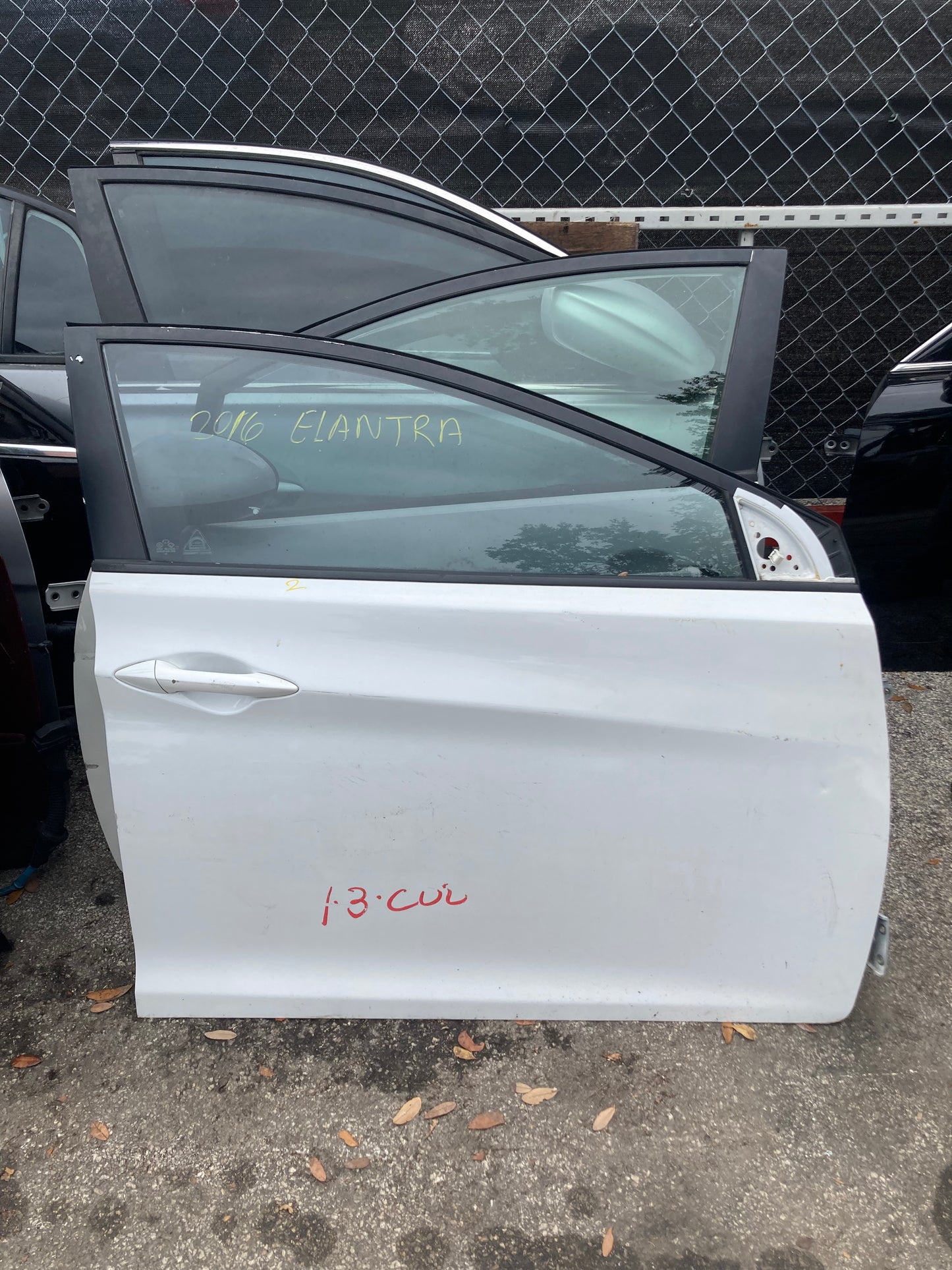 2011-2016 Hyundai Elantra Front Door RH (Passenger Side) WHITE OEM COMPLETE ASSEMBLY GC16HYELAFDRHWHT