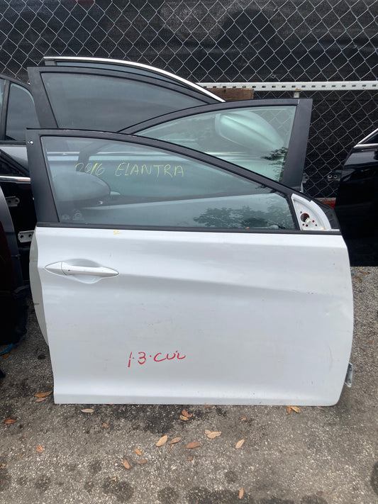 2011-2016 Hyundai Elantra  Front Door RH (Passenger Side) WHITE OEM COMPLETE ASSEMBLY  GC16HYELAFDRHWHT