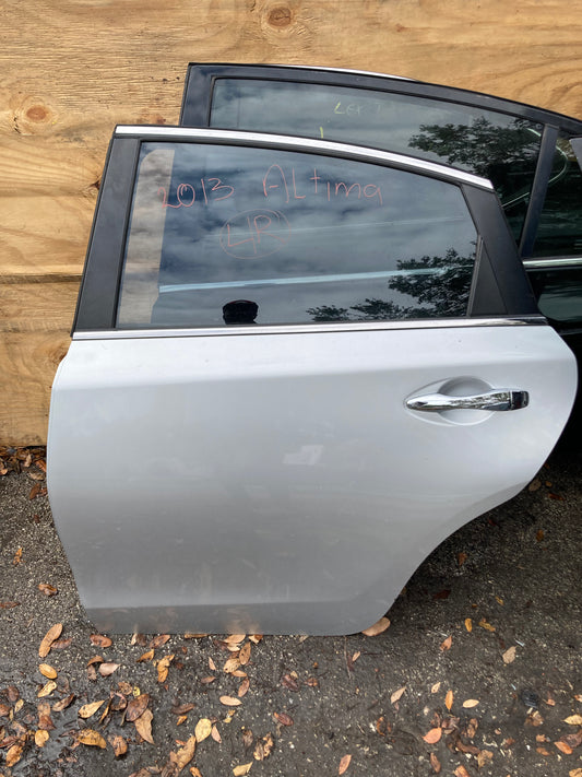 2013-2018  Nissan Altima  Rear Door LH (Driver Side) SILVER OEM COMPLETE ASSEMBLY GC13NIALTRDLHSLR