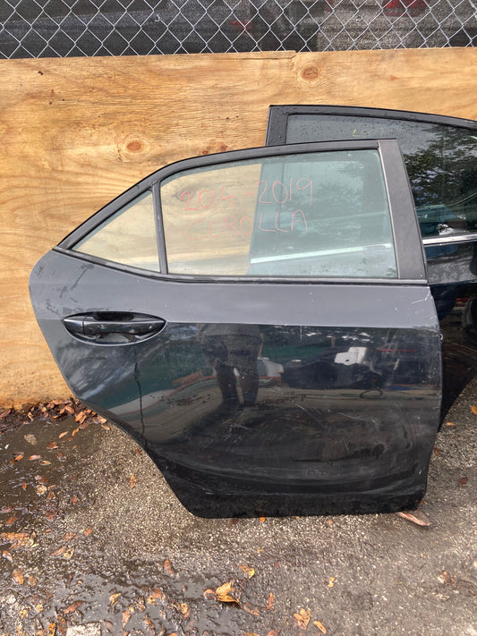 2014-2019 Toyota Corolla  Rear Door RH (Passenger Side) BLACK OEM COMPLETE ASSEMBLY GC19TOCRLRDRHBLK