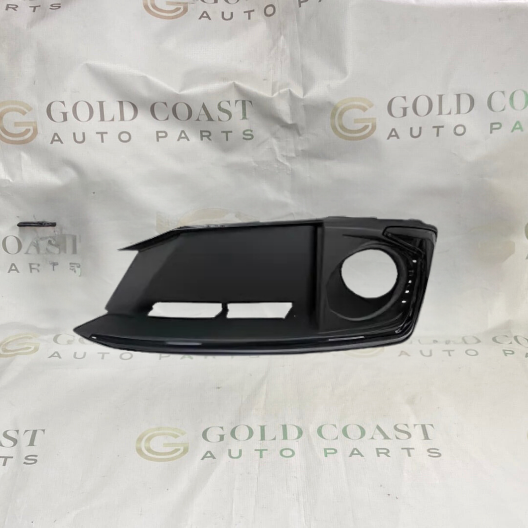 2016-2021  Honda Civic Fog Lamp Cover  (Passenger side) HO1039147