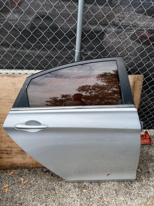 2011-2014 HYUNDAI SONATA REAR DOOR (RH) GC13HYSONRDRHGRY Gold Coast Multisystems