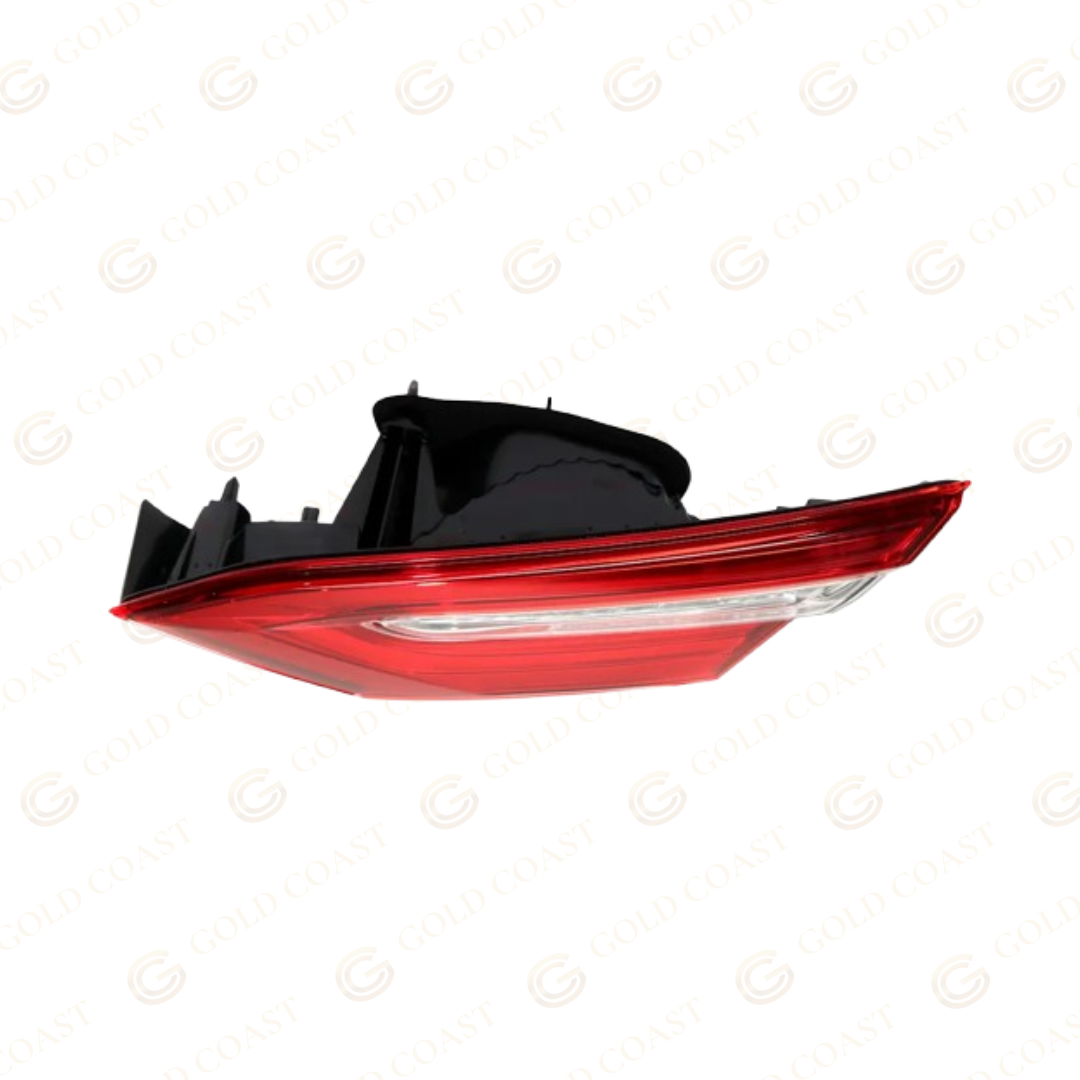 2018-2019 Toyota Camry Tail Light Assembly Inner (RH) LE; Japan Built TO2803145