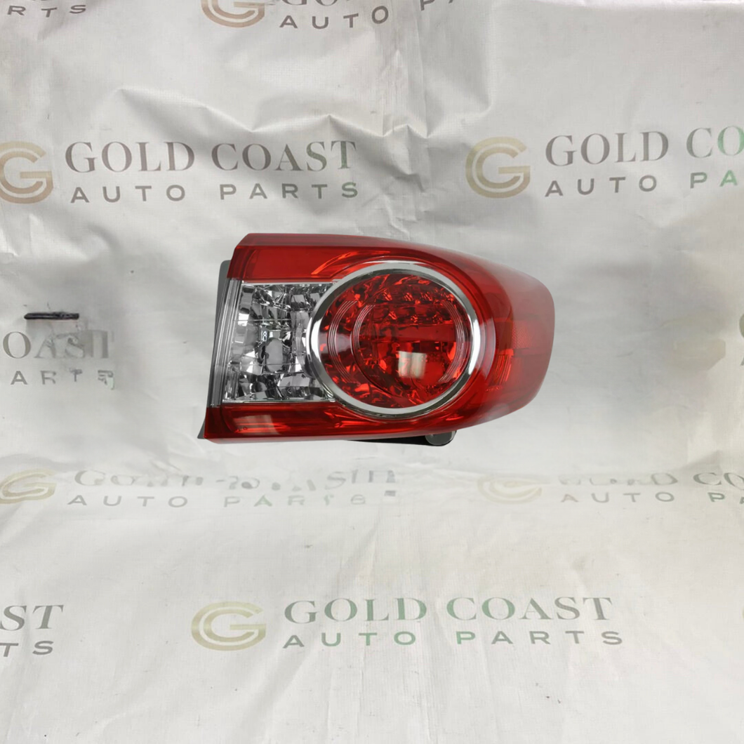 2011-2013 Toyota Corolla Tail Light Assembly  TO2805112